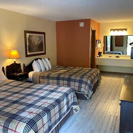 Country Mountain Inn ユリーカ・スプリングス エクステリア 写真