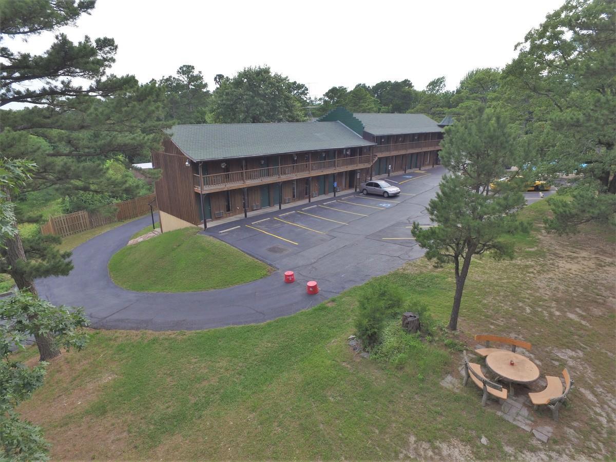 Country Mountain Inn ユリーカ・スプリングス エクステリア 写真
