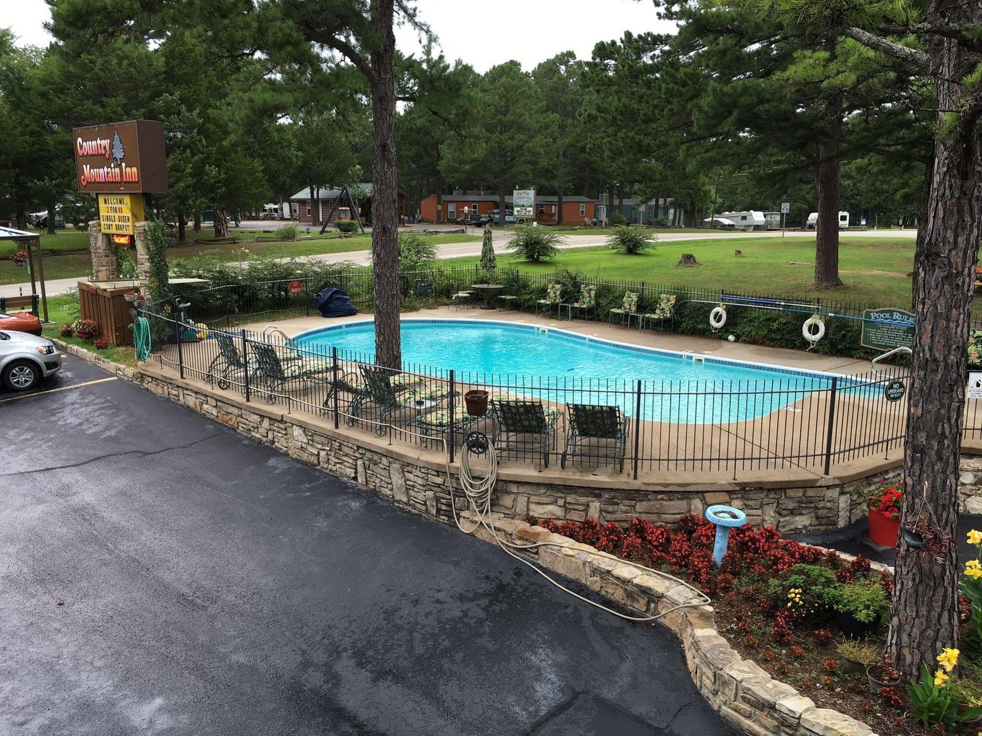 Country Mountain Inn ユリーカ・スプリングス エクステリア 写真